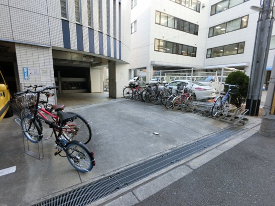 【エントランス】