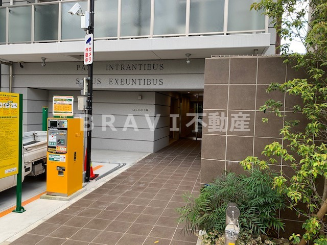 LaCASA玉造（ラカーサタマツクリ）　BRAVI不動産のエントランス|【La　CASA玉造】建物の内部です