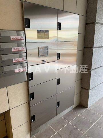 LaCASA玉造（ラカーサタマツクリ）　BRAVI不動産のその他共用部分|【La　CASA玉造】宅配ボックス