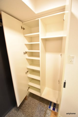 プレッツァ新大阪　仲介手数料無料の収納