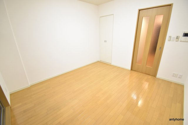 プレッツァ新大阪　仲介手数料無料の寝室