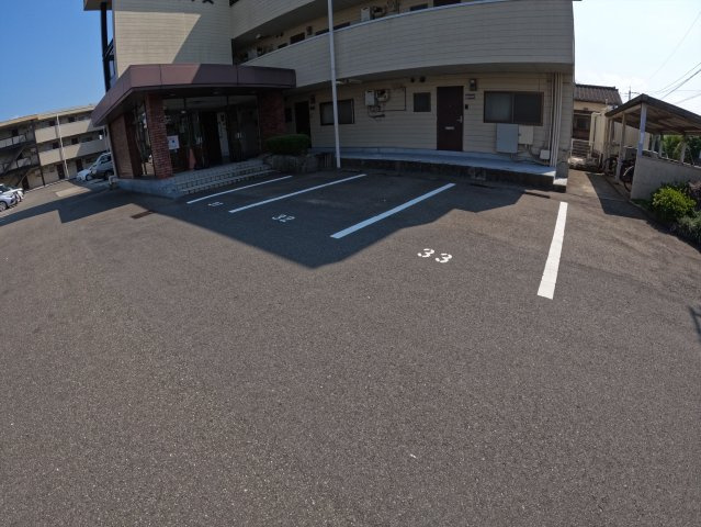 【駐車場】 | メゾン中央
