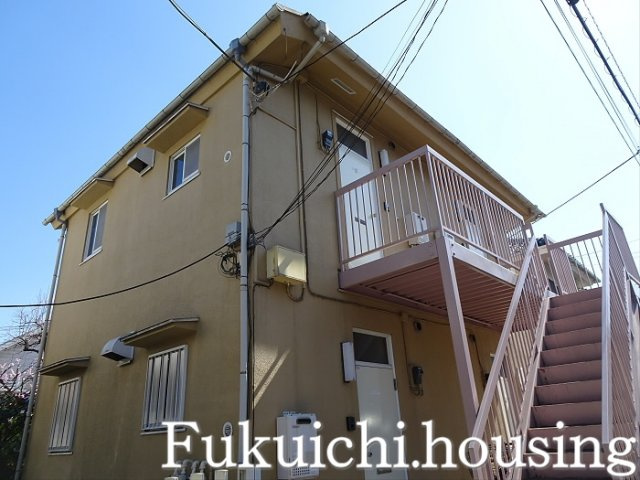 ロータスハイツの外観