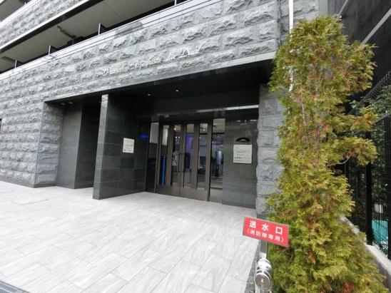 【エントランス】