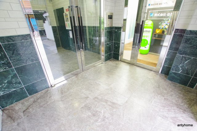 十三本町ウインズマンション2　仲介手数料無料のロビー