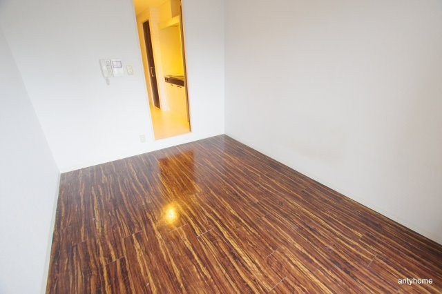 十三本町ウインズマンション2　仲介手数料無料の寝室