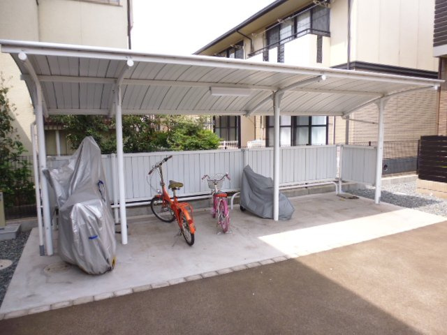 ロシニエールＢのその他共用部分|駐輪場