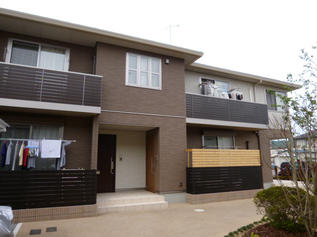 ロシニエールＢの外観