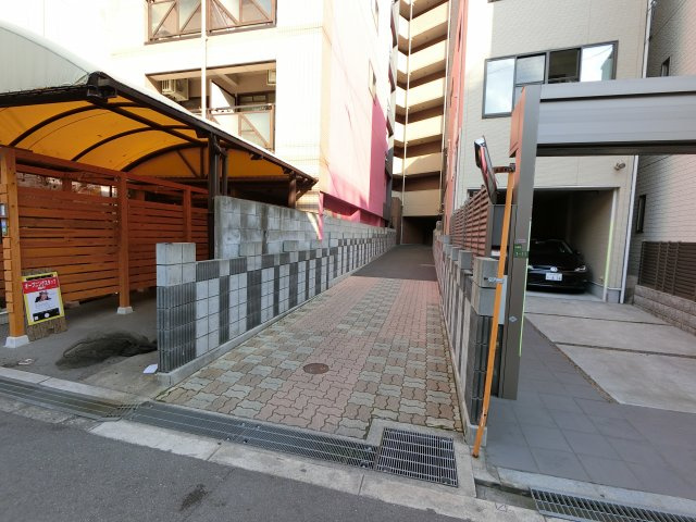 【エントランス】