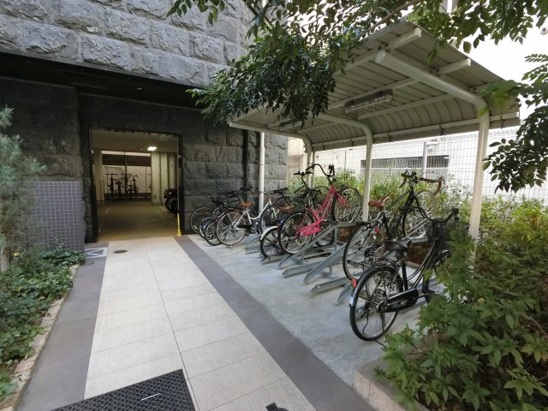 【エントランス】