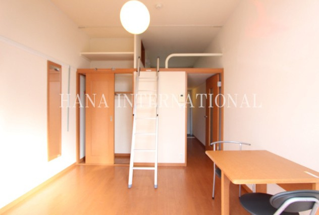 レイフローラの居間・リビング