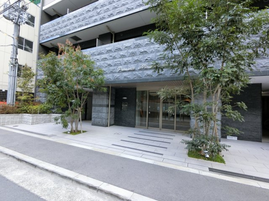 【エントランス】