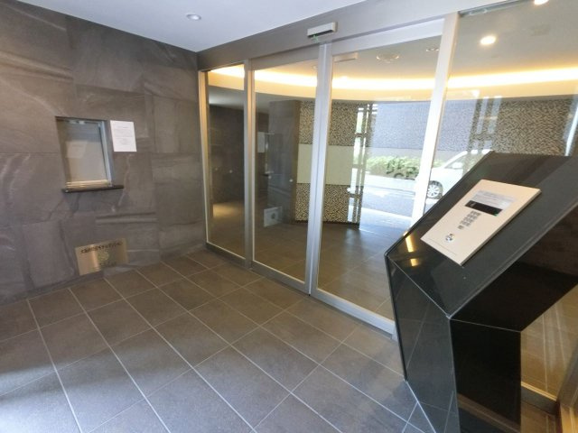【エントランス】