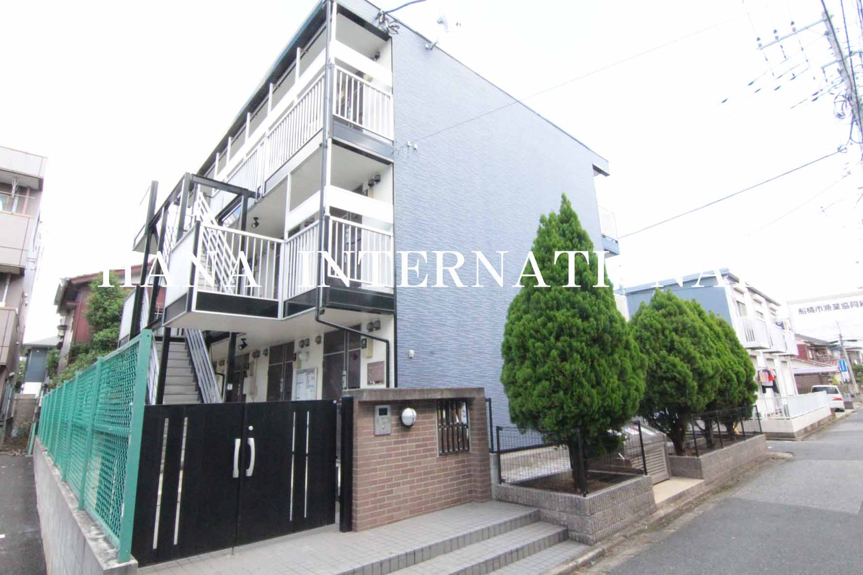 レオパレスクラティフの外観