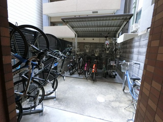 【エントランス】