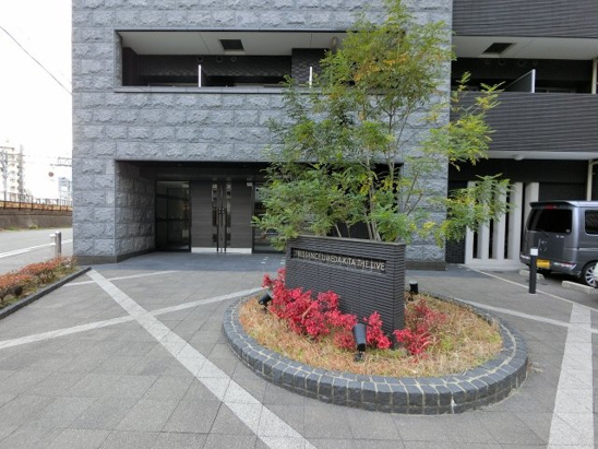 【エントランス】