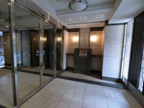 【エントランス】
