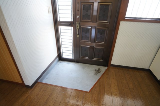 【玄関】 | コーポちとせ