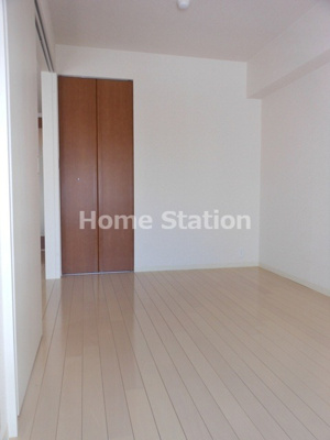 【洋室】 | D-Rest Nakanoshima