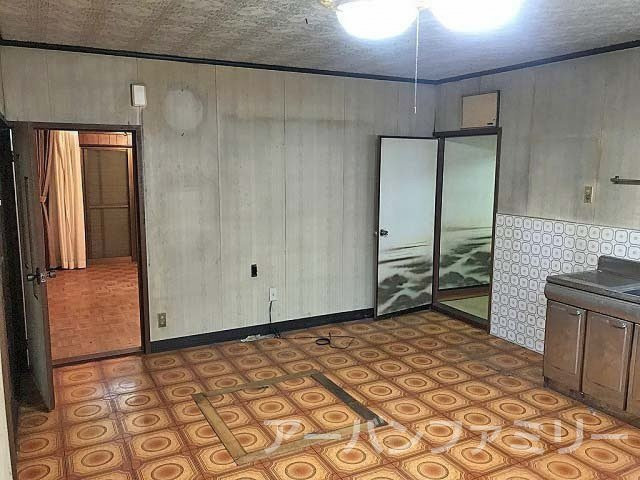近江八幡市末広町　中古戸建のトイレ