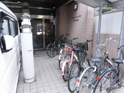 ヴォール・ベハーゲンの駐車場|駐輪スペース
