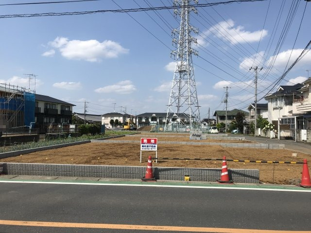 鴻巣市箕田の売地の外観|南西側道路から撮影