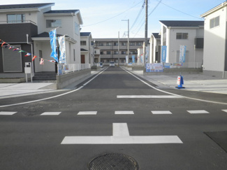 【前面道路含む現地写真】 | 前面道路含む現地写真です