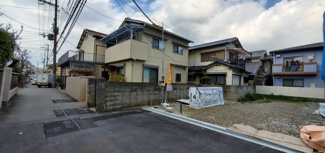 【前面道路含む現地写真】