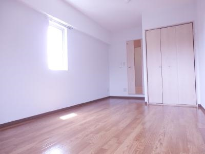 ブリリアンスITOの内装