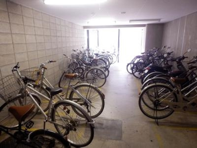 ブリリアンスITOの駐車場|駐輪場