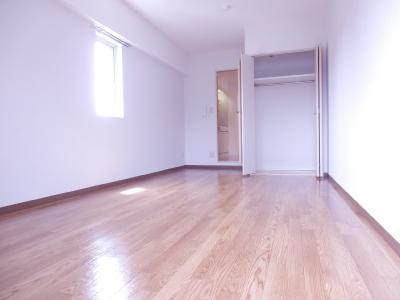 ブリリアンスITOの居間・リビング