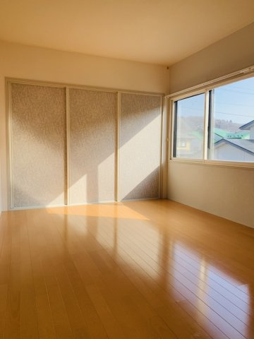 ディアス中津川　C の洋室