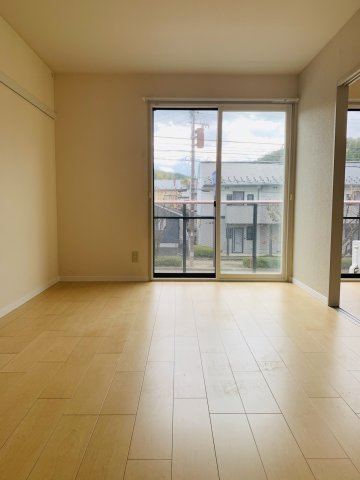 ディアス中津川　C の洋室