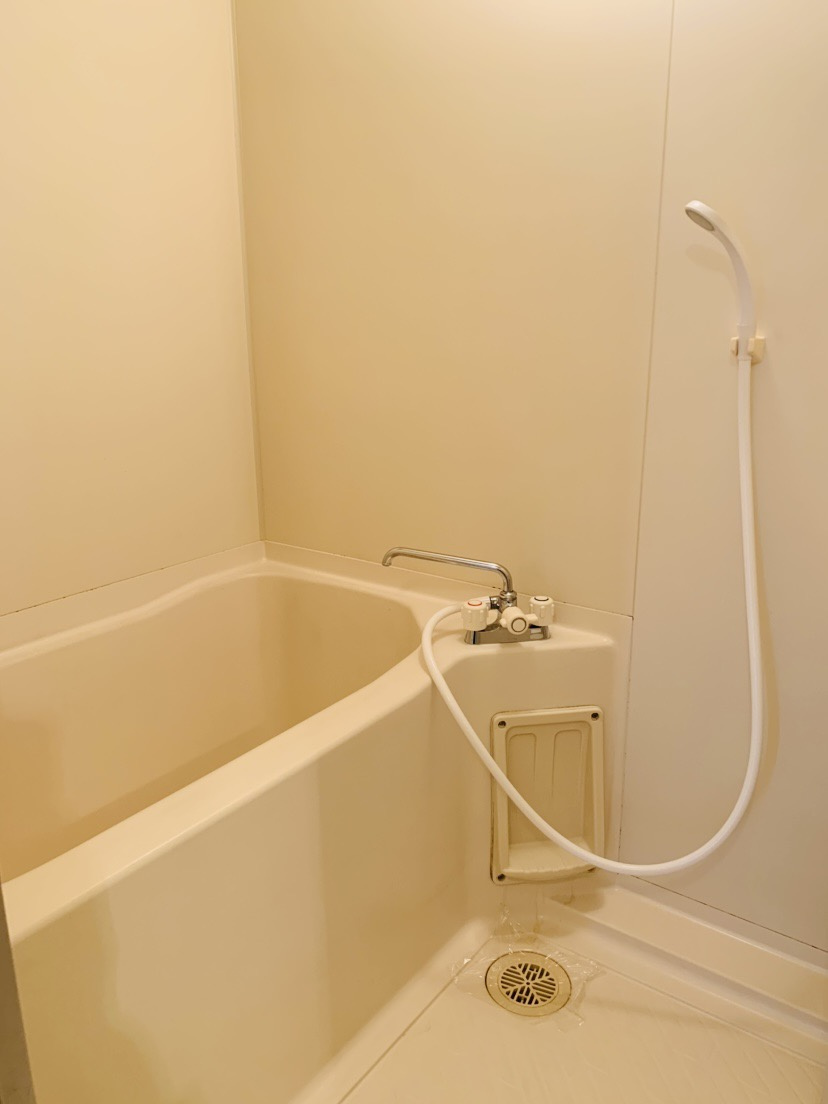 ディアス中津川　C の浴室