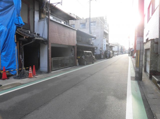 【前面道路含む現地写真】
