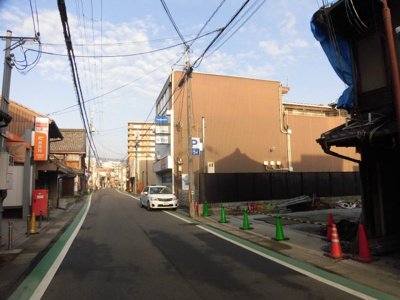 【前面道路含む現地写真】 | 大津市松本2丁目　石場駅徒歩2分の売土地 | 別角度、解体作業中