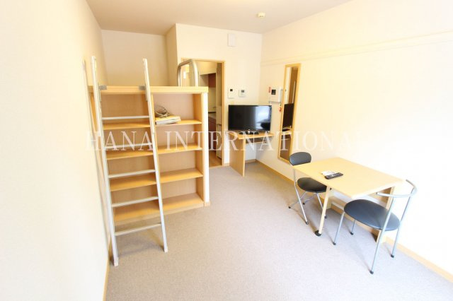 レオパレスプロスペラーレの居間・リビング