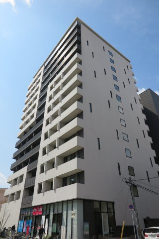 アーデンタワー南堀江の外観