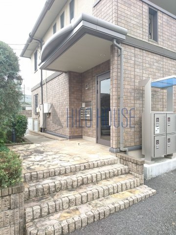 Rose Villa D棟のエントランス