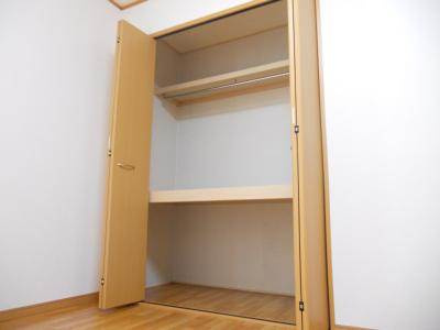 トゥー・ル・モンド京都五条の収納|洋室６帖・収納