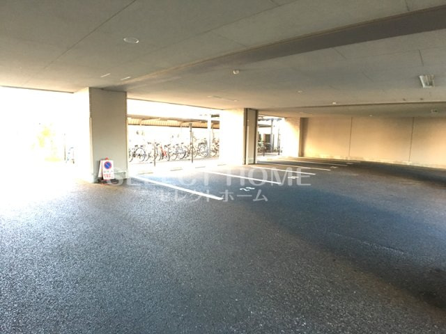 【駐車場】 | カーサビアンカ東岡崎 | 駐車場があるので、車を買う予定の方も安心です