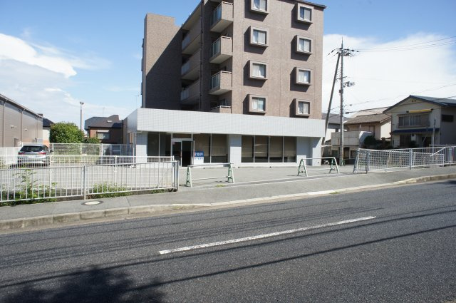 神戸市西区王塚台５丁目の店舗一部の外観