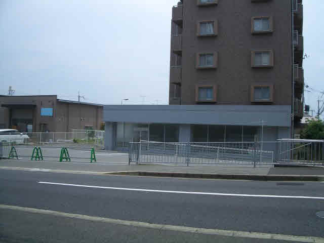 神戸市西区王塚台５丁目の店舗一部の外観
