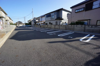 【駐車場】