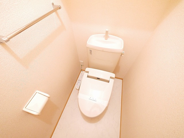 サンメゾンのトイレ|シンプルで使いやすいトイレです