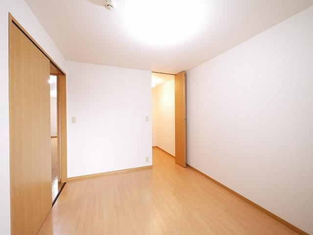 グランディール（北之庄西町）の洋室|きれいな洋室です