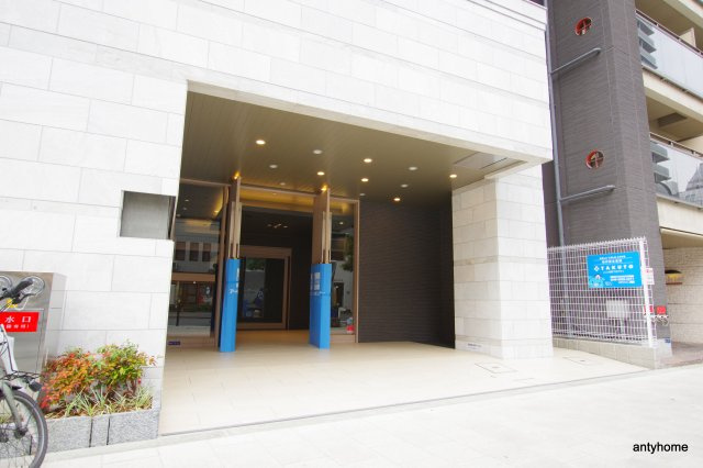 プランドール北浜　仲介手数料無料のエントランス