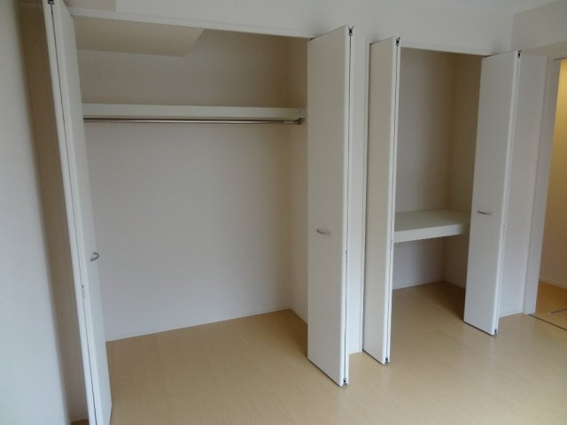 カーサアリエッタA・B・C　C棟の収納