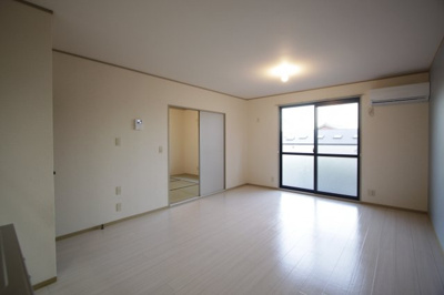 【居間・リビング】 | アルカディアＡ棟 | リビングです