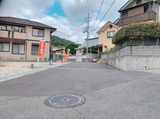 【前面道路含む現地写真】